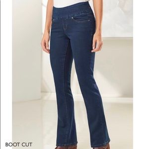 Curvy Fit Jag pull on Jeans size 16 w - High Rise